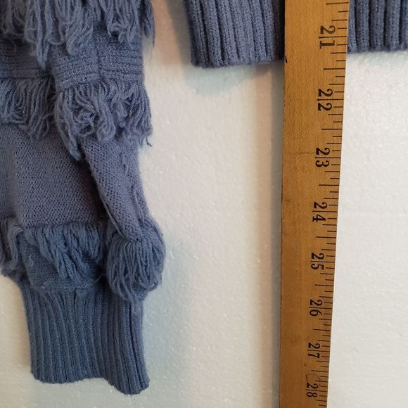 Women's MOD on Trend Crew Neck Sweater with Decoration Fringe, Size Large - Picture 6 of 10